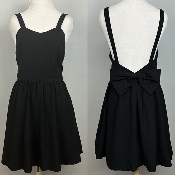 Tea & Cup Coquette Open Back Bow Mini Dress Sz M - Picture 1 of 14